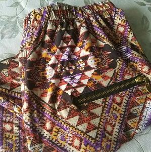 Geometric Pattern Leggings - Super Soft & Fun NWT